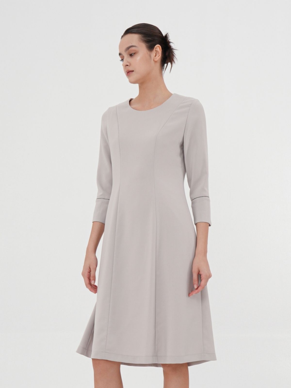 아쿠드(ACUD) Chain Detail Slim Dress _Beige