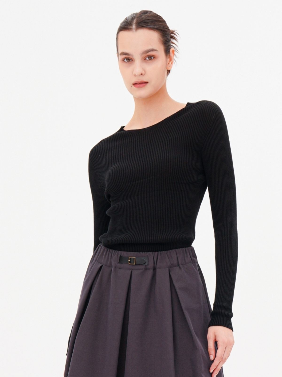 아쿠드(ACUD) Round Neck Ribbed Knit _Black