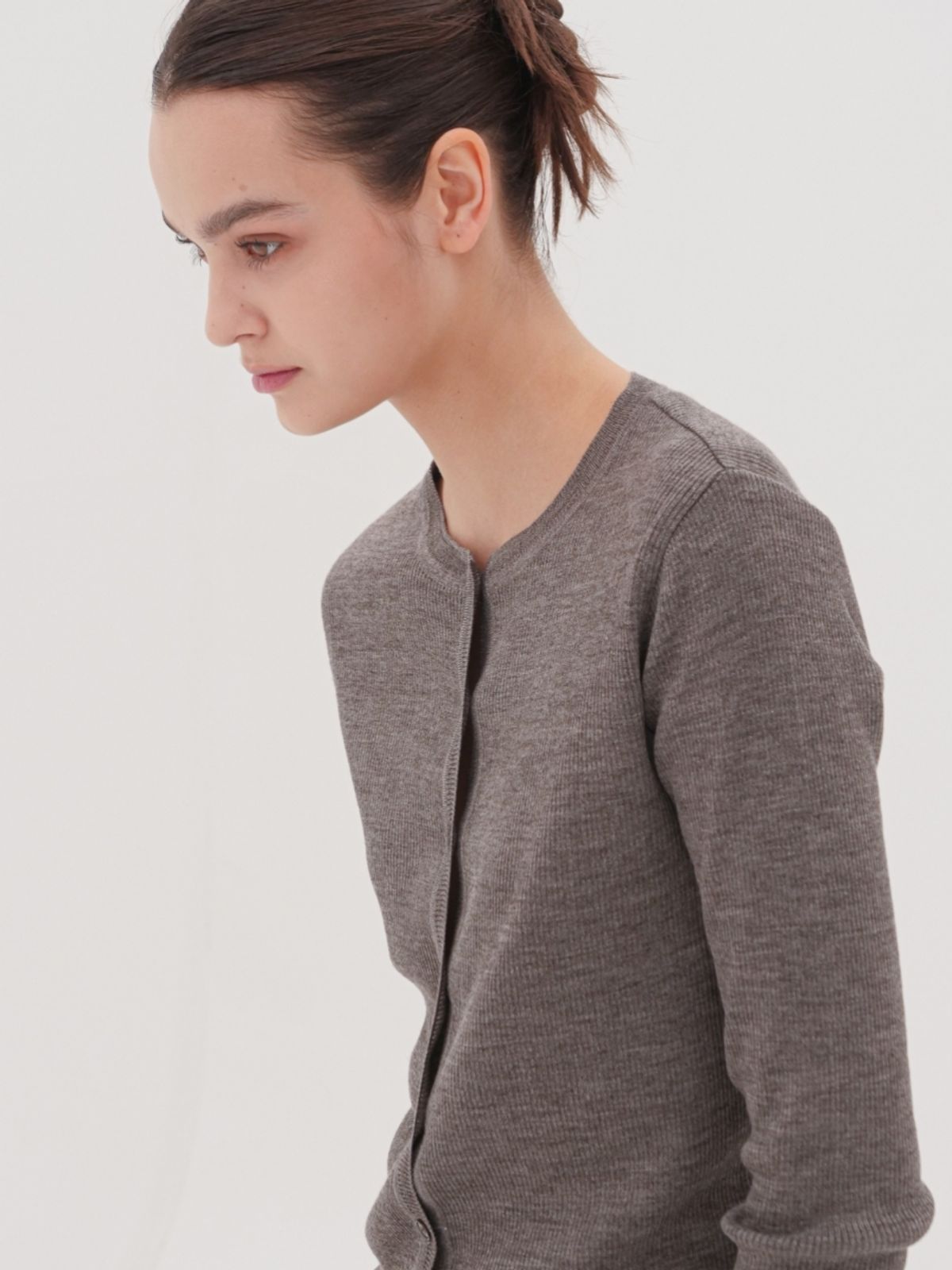 아쿠드(ACUD) Round Neck Ribbed Cardigan _Grey