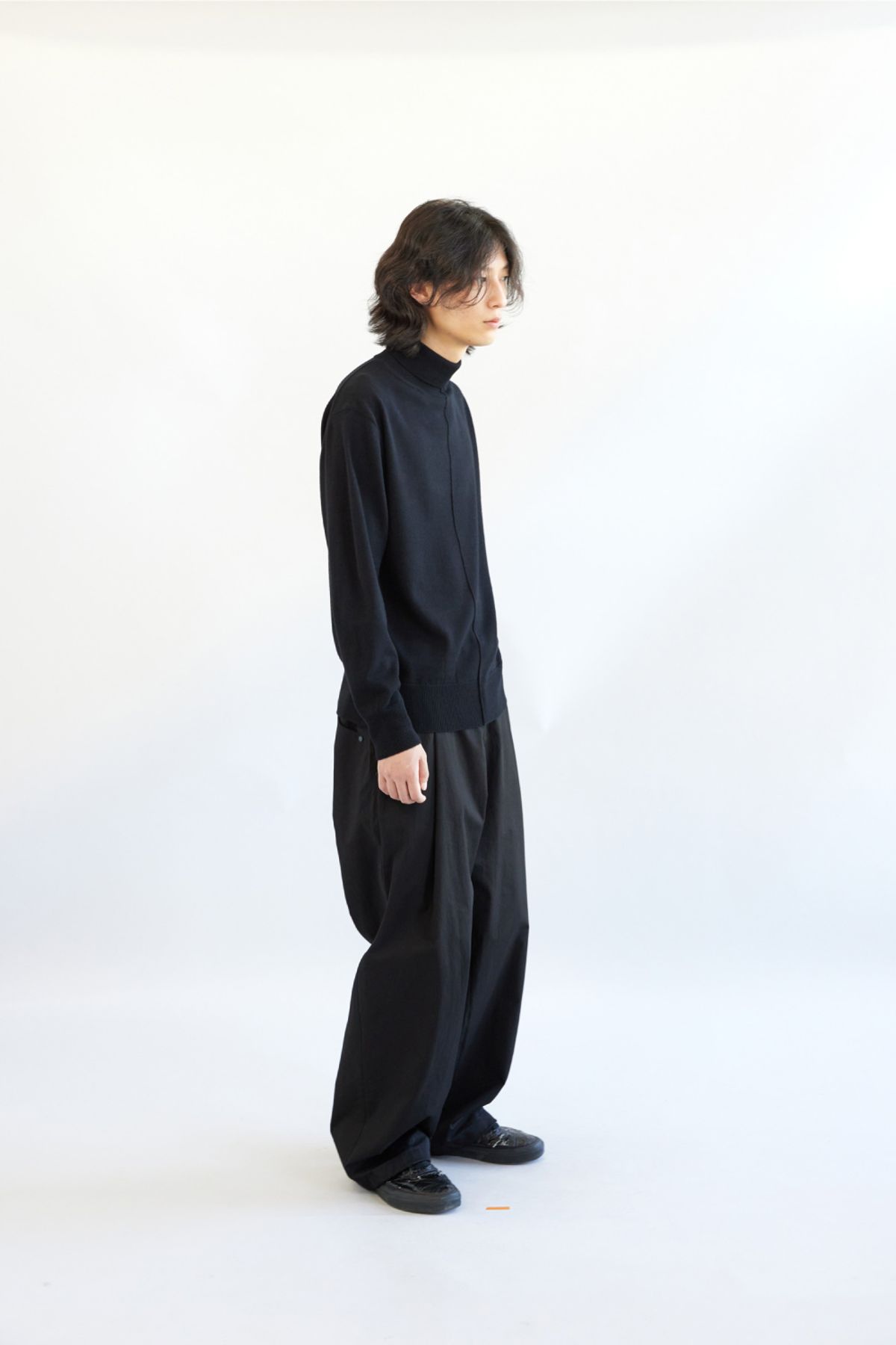 해칭룸(HATCHINGROOM) Turtleneck Knit Black
