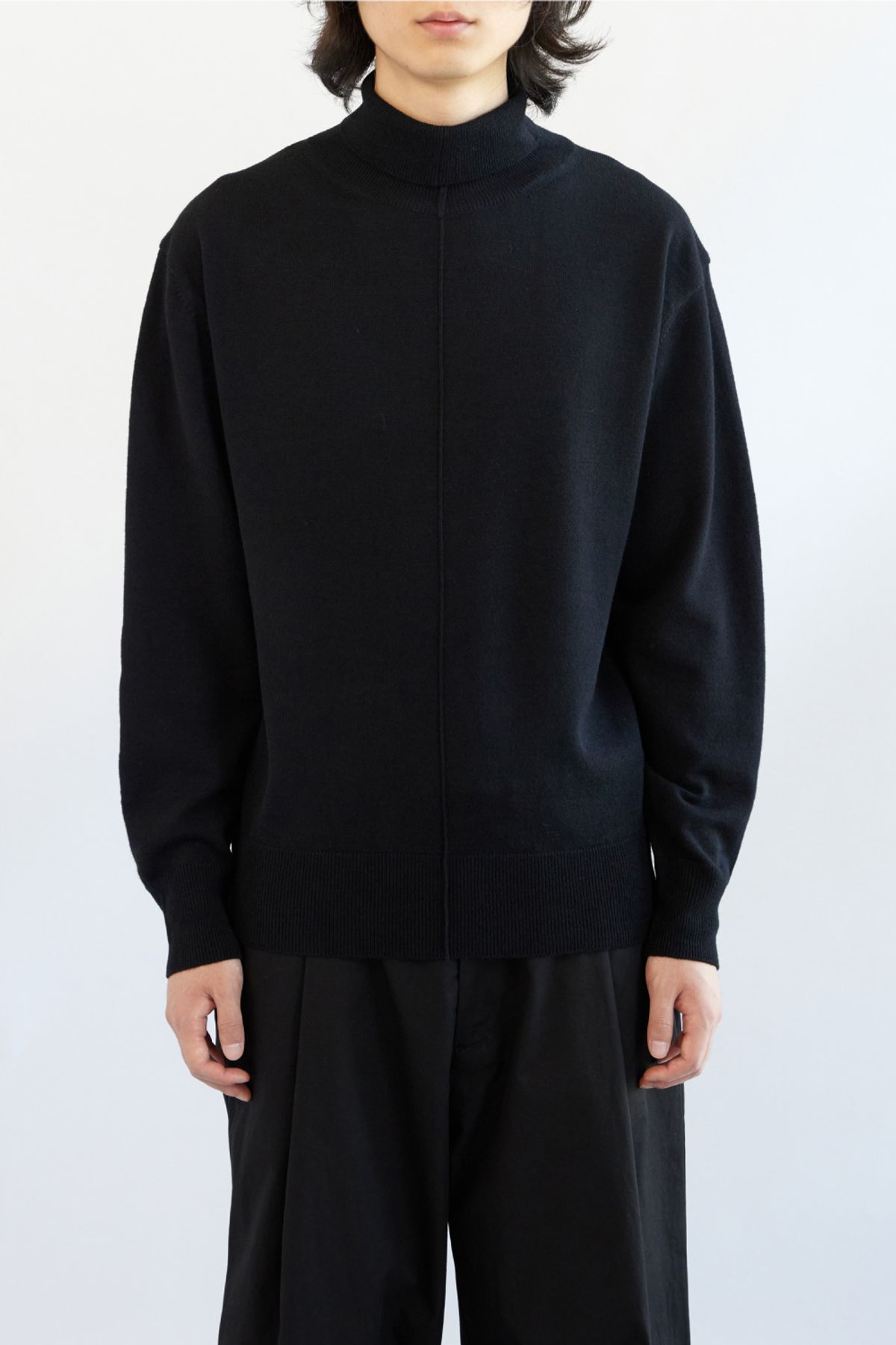 해칭룸(HATCHINGROOM) Turtleneck Knit Black
