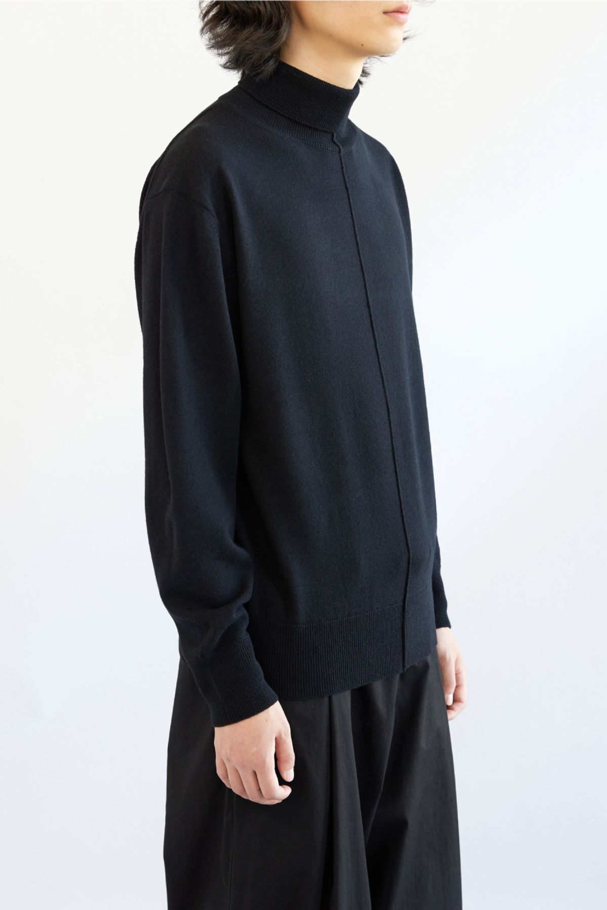 해칭룸(HATCHINGROOM) Turtleneck Knit Black