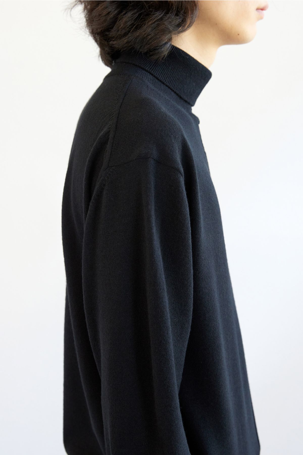 해칭룸(HATCHINGROOM) Turtleneck Knit Black