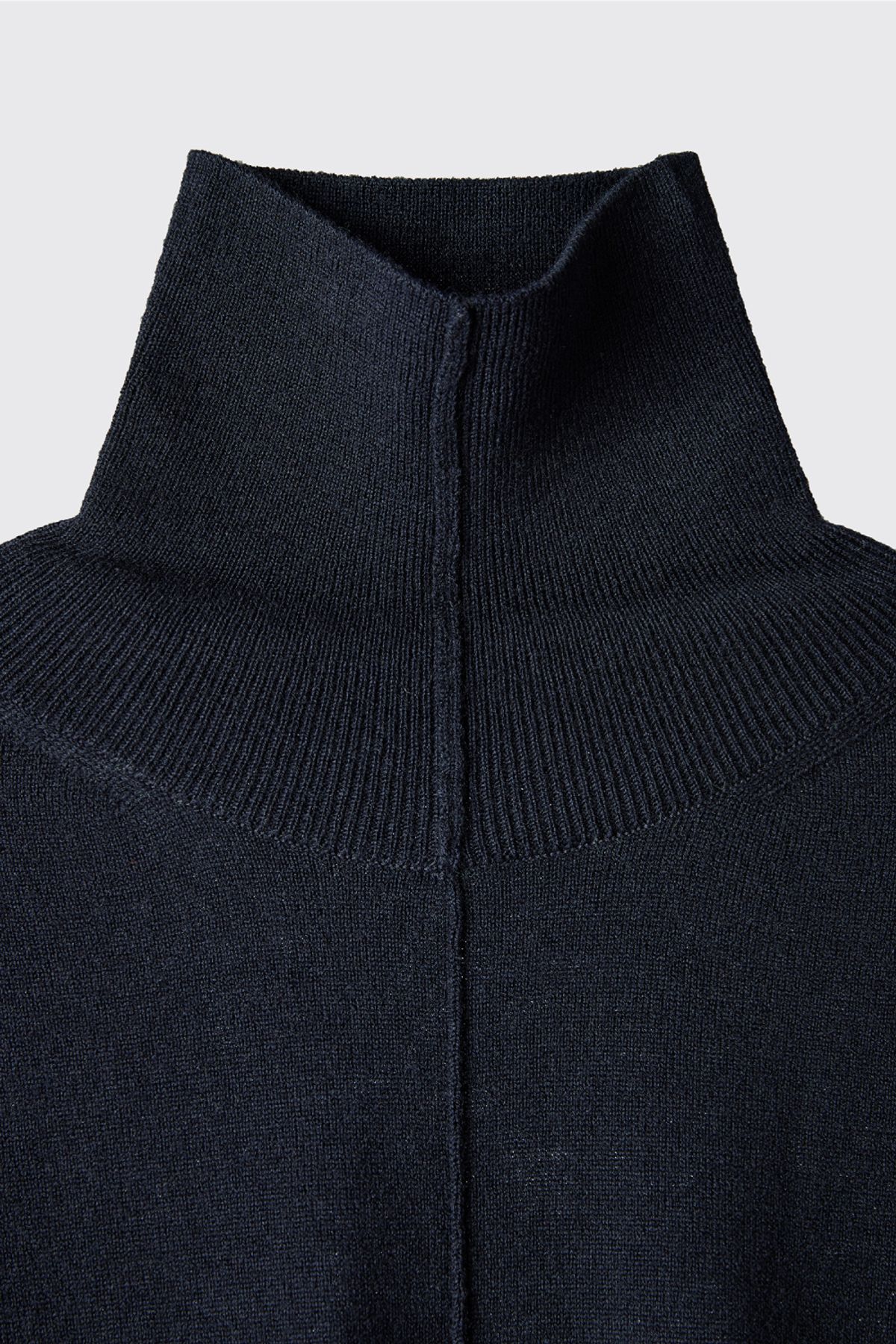 해칭룸(HATCHINGROOM) Turtleneck Knit Dark Navy