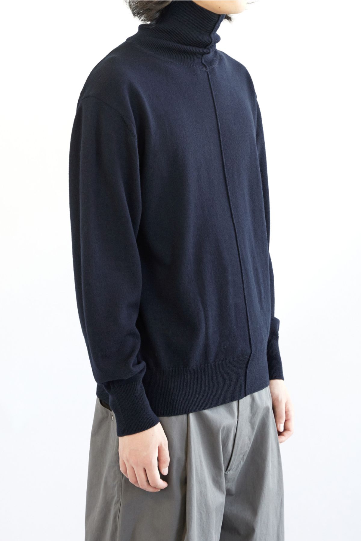 해칭룸(HATCHINGROOM) Turtleneck Knit Dark Navy