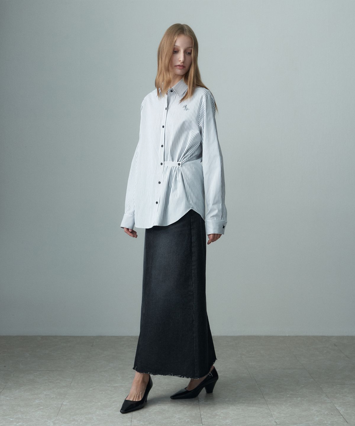 리이(RE RHEE) MAXI WASHING DENIM SKIRT