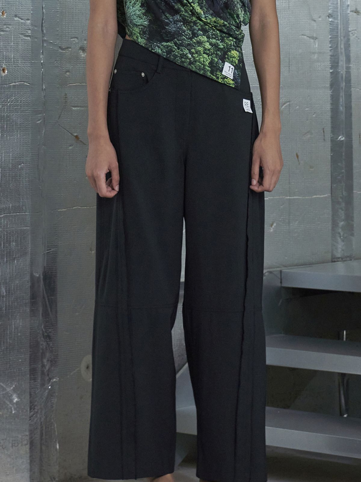 래코드(RECODE) Cut-Out Detail Pants_RQPAM23595BKX
