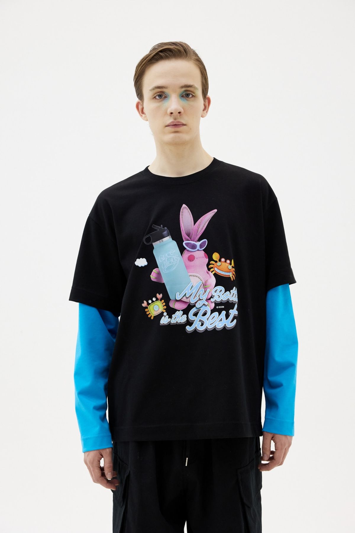 그리디어스(GREEDILOUS) Bunny Contrast Sleeve T-Shirt Black