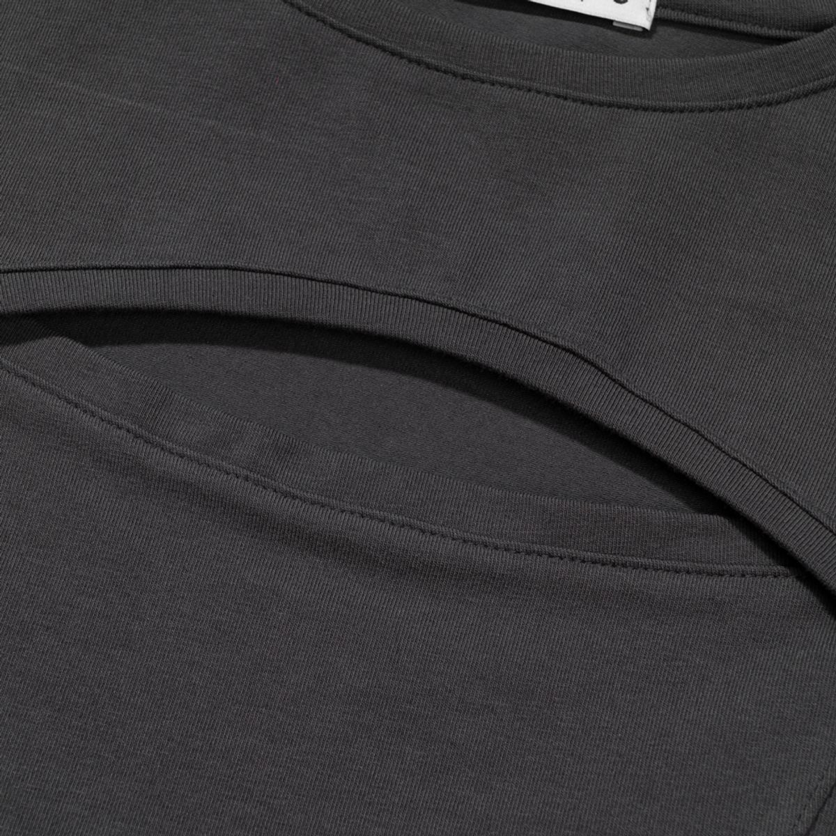 엑스트라오디너리(EXTRAORDINARY) INCISION LONGSLEEVE CHARCOAL