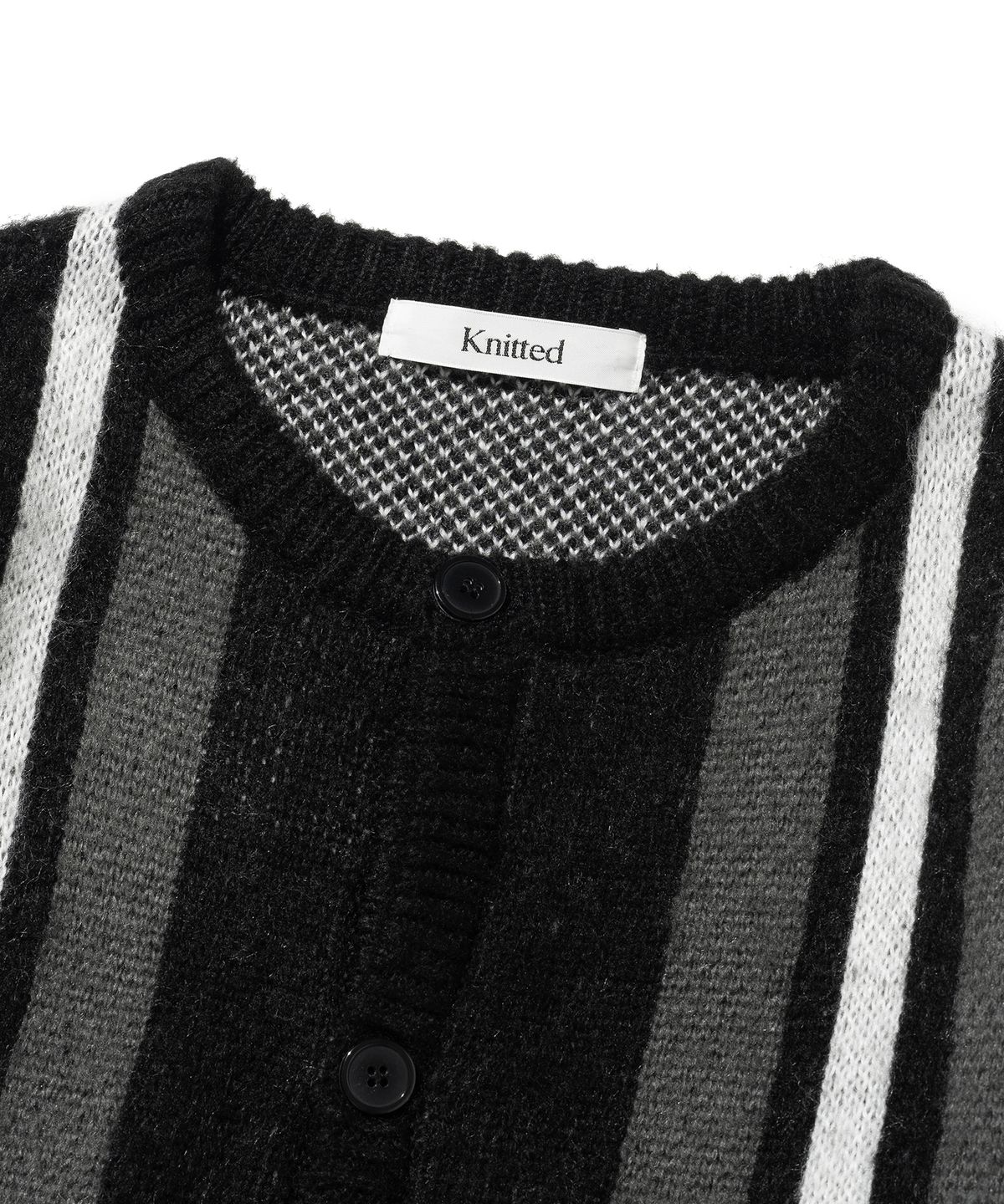 니티드(KNITTED) 벌키 브러쉬 플라워 가디건 BLACK