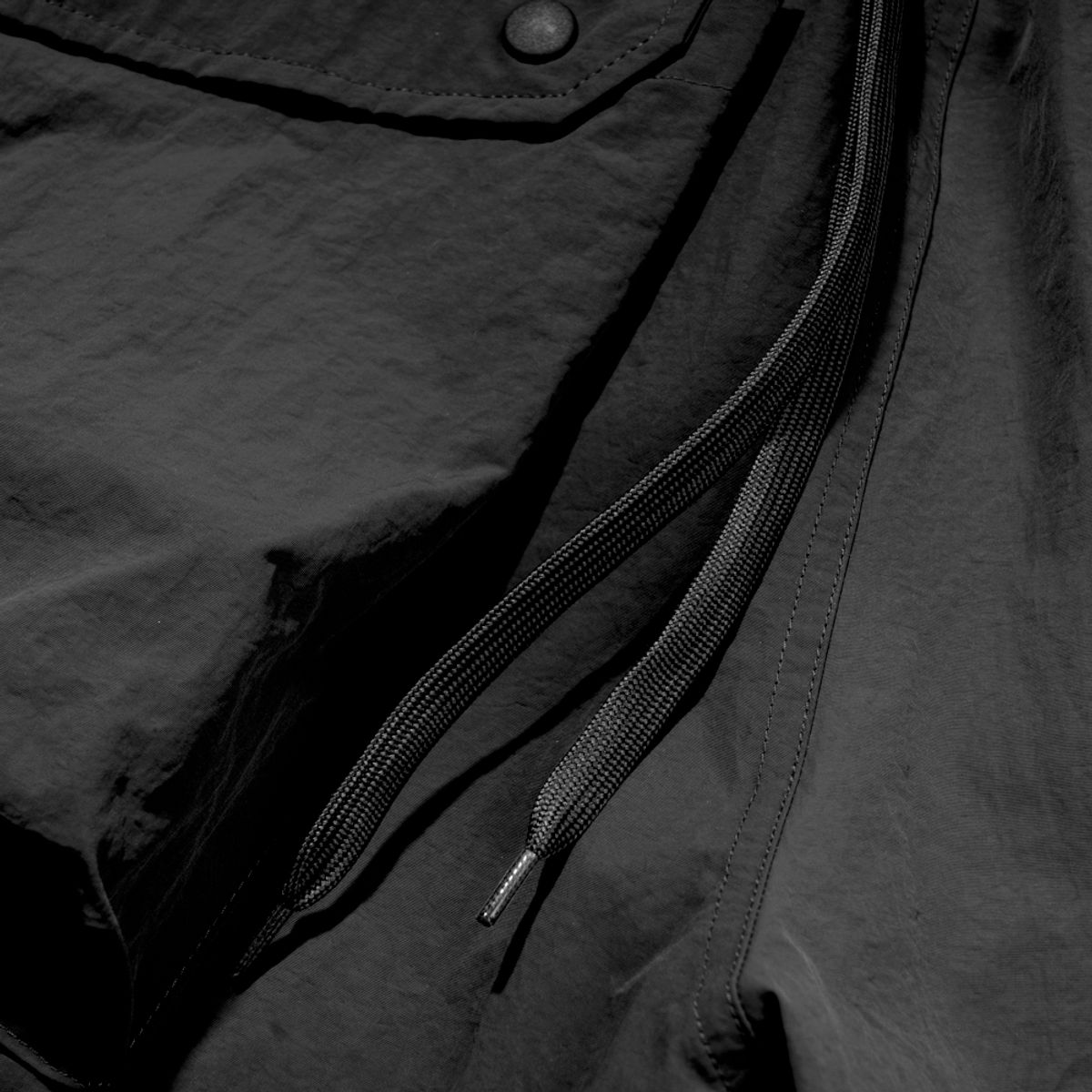 엑스트라오디너리(EXTRAORDINARY) UTILITY 1 NYLON PANTS CHARCOAL