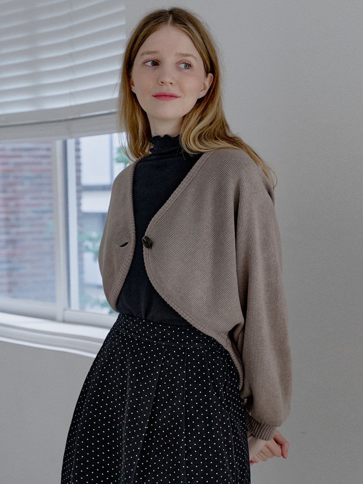 아방(AVANT-G) Bolero Oversized Knit Cardigan - MOCHA