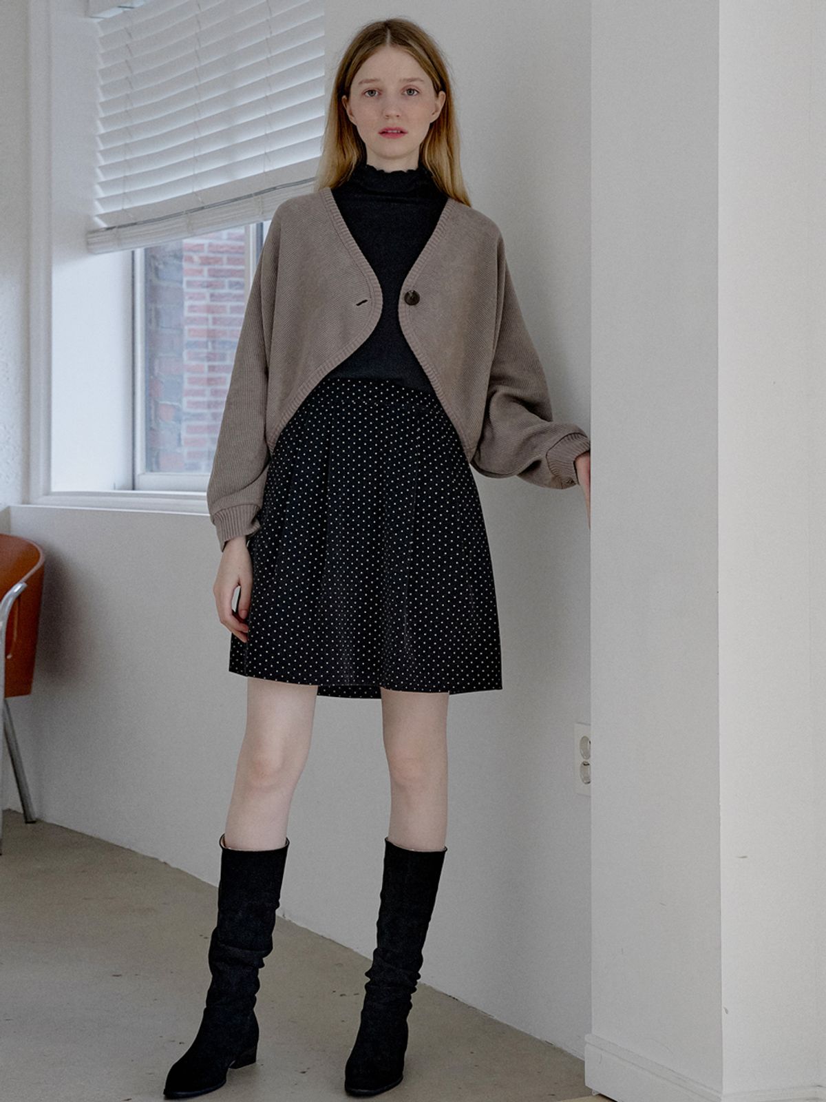아방(AVANT-G) Bolero Oversized Knit Cardigan - MOCHA
