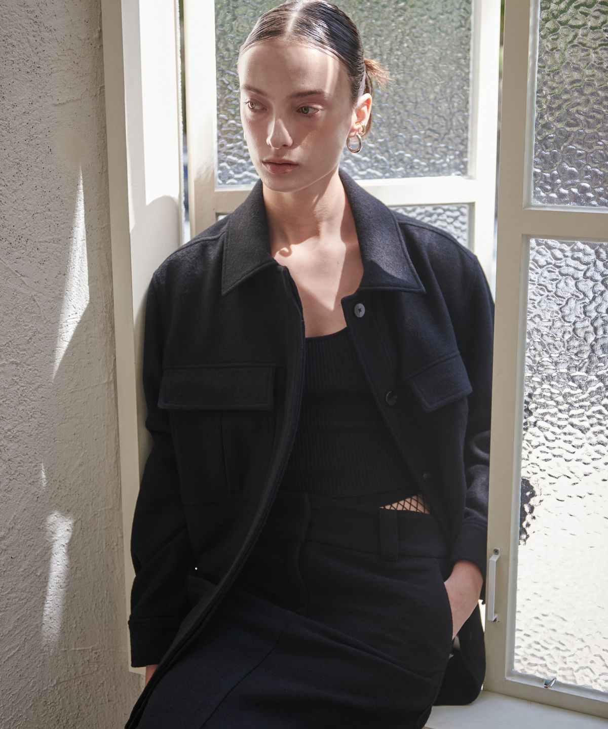 언뮤트(UNMUTE) SHIRTS DETAIL WOOL JACKET (BLACK)
