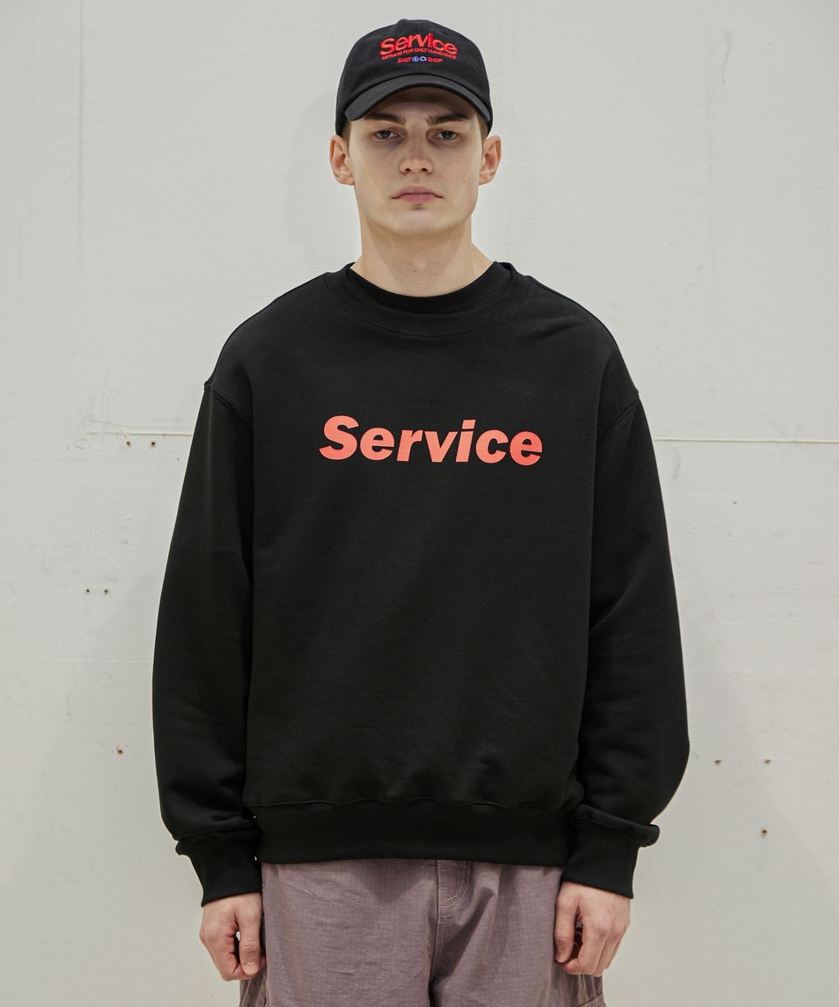 이스트서비스샵(eastserviceshop) Symbol Sweatshirt - Black