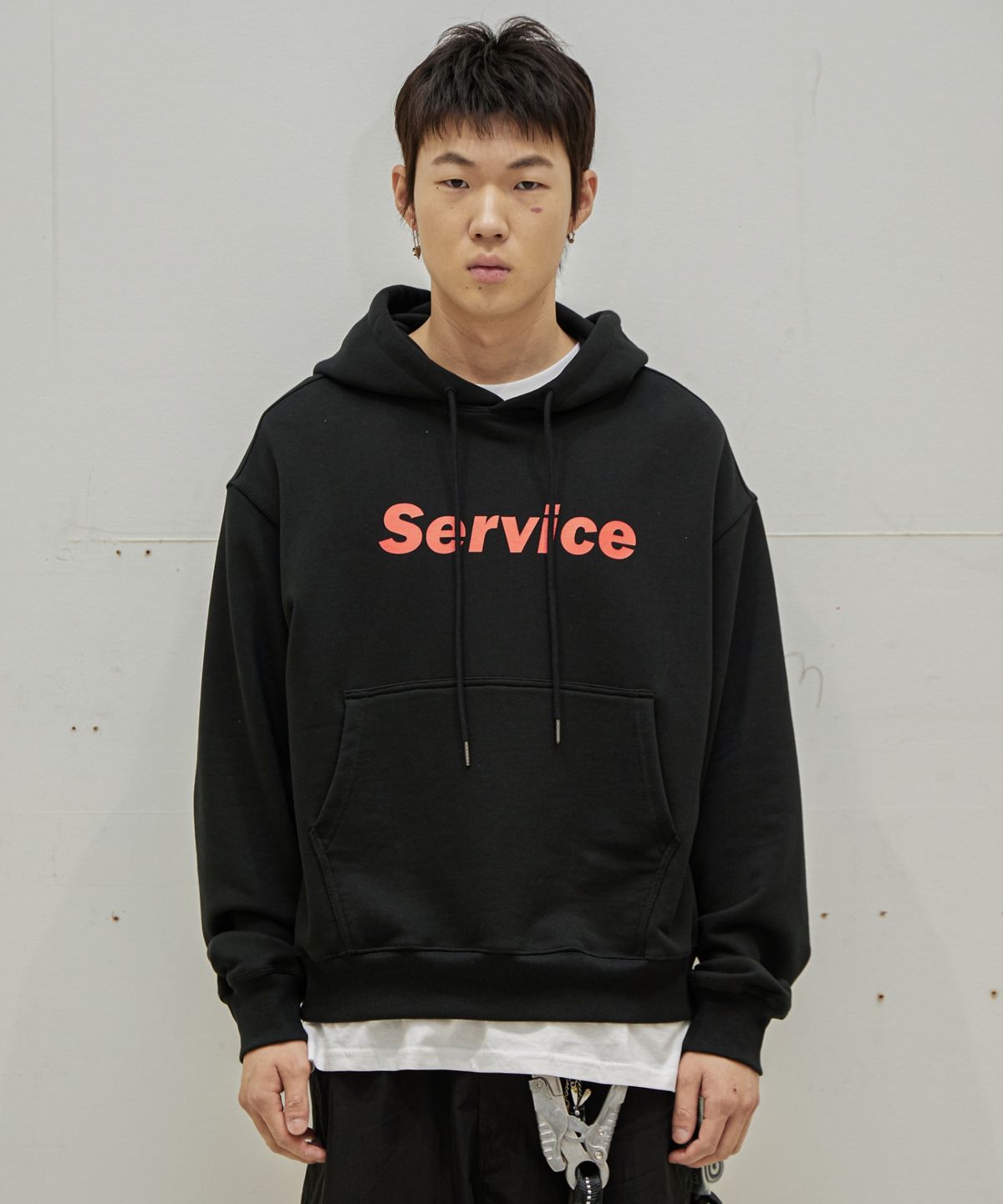 이스트서비스샵(eastserviceshop) Symbol Hoodie - Black