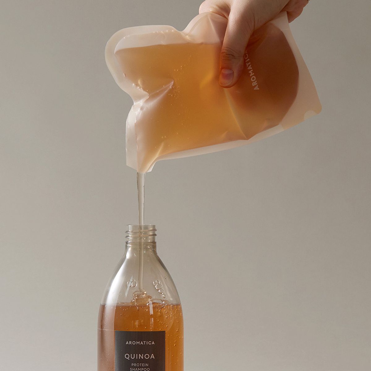 아로마티카(AROMATICA) [탈모기능성/영양&윤기] 퀴노아 프로틴 샴푸 본품&리필 세트 (400ML+500ML)
