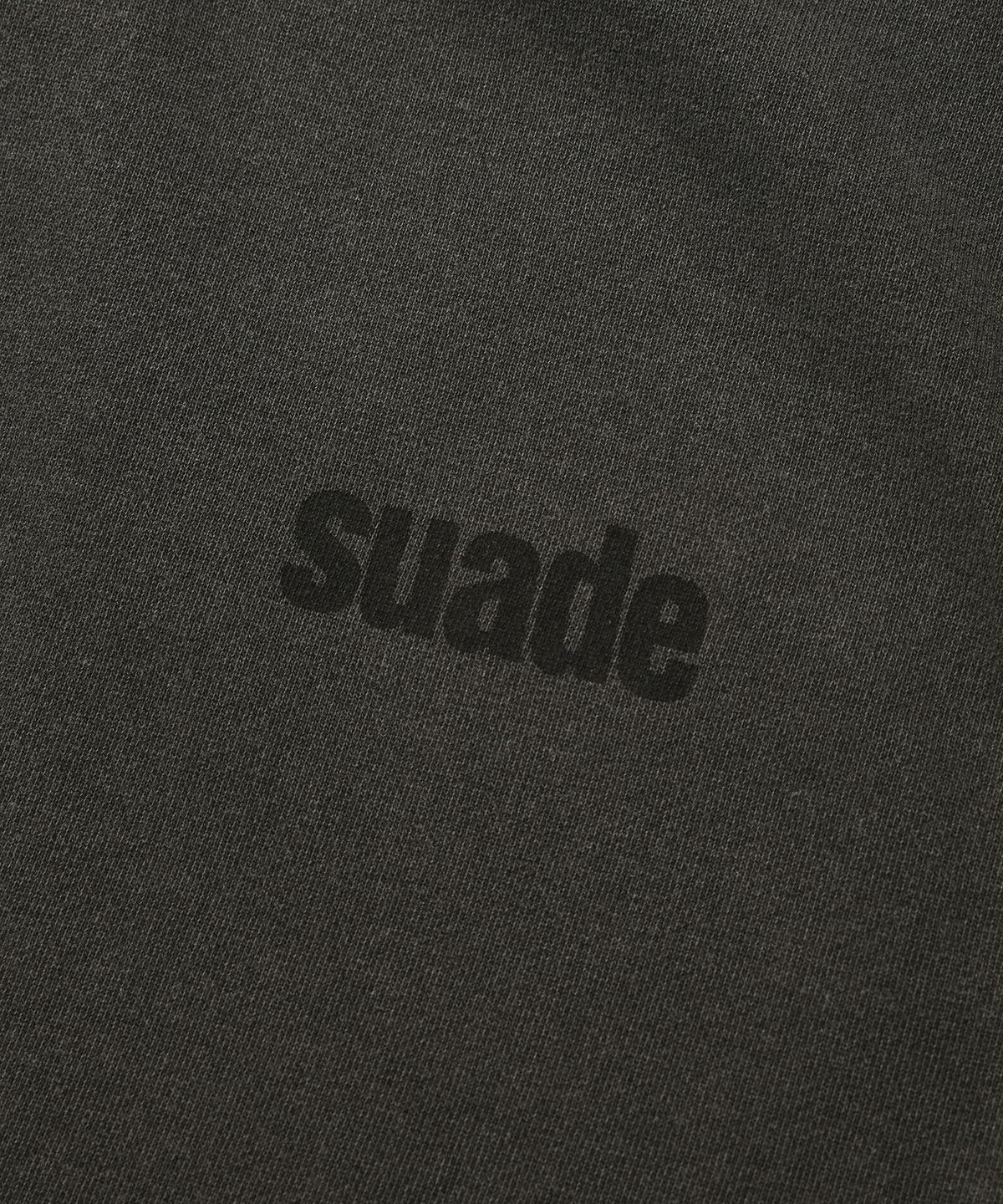 스웨이드(SUADE) WASHED LOGO CREWNECK [PIGMENT BLACK]