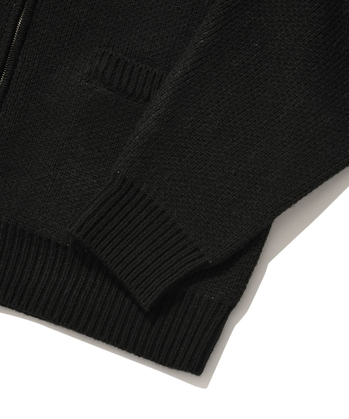 스웨이드(SUADE) SKULL COWICHAN SWEATER [BLACK]