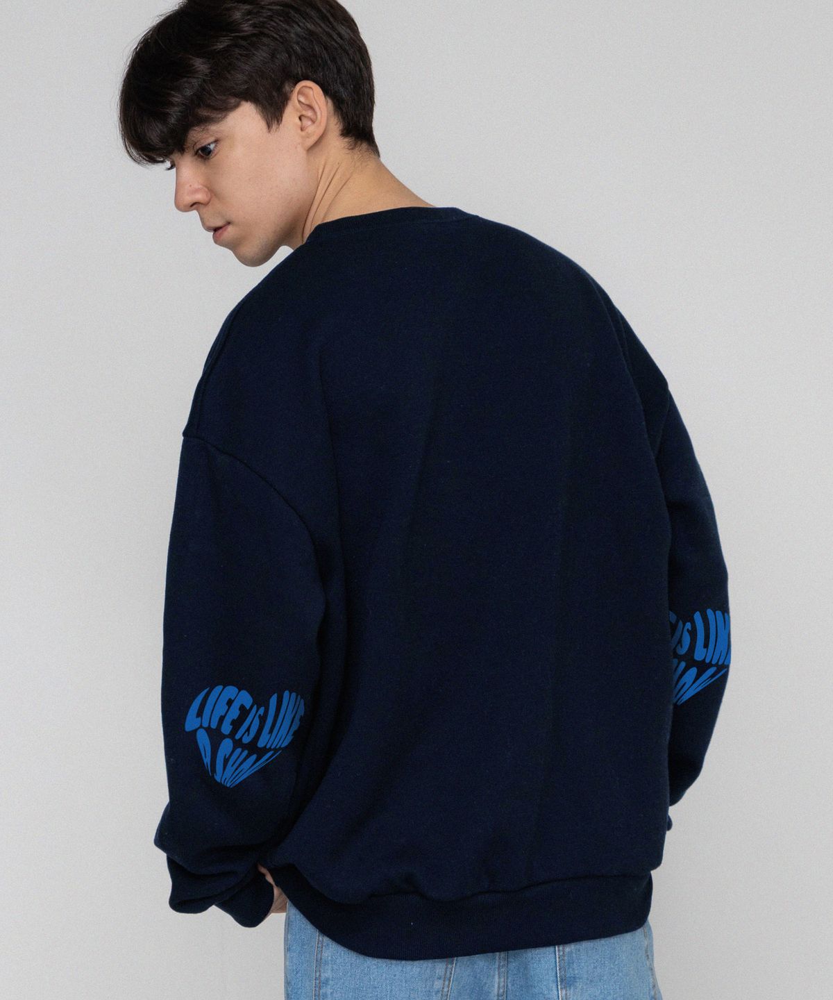 그레이버(GRAVER) [UNISEX]엘보우 라이프 로고하트 스마일 맨투맨_네이비