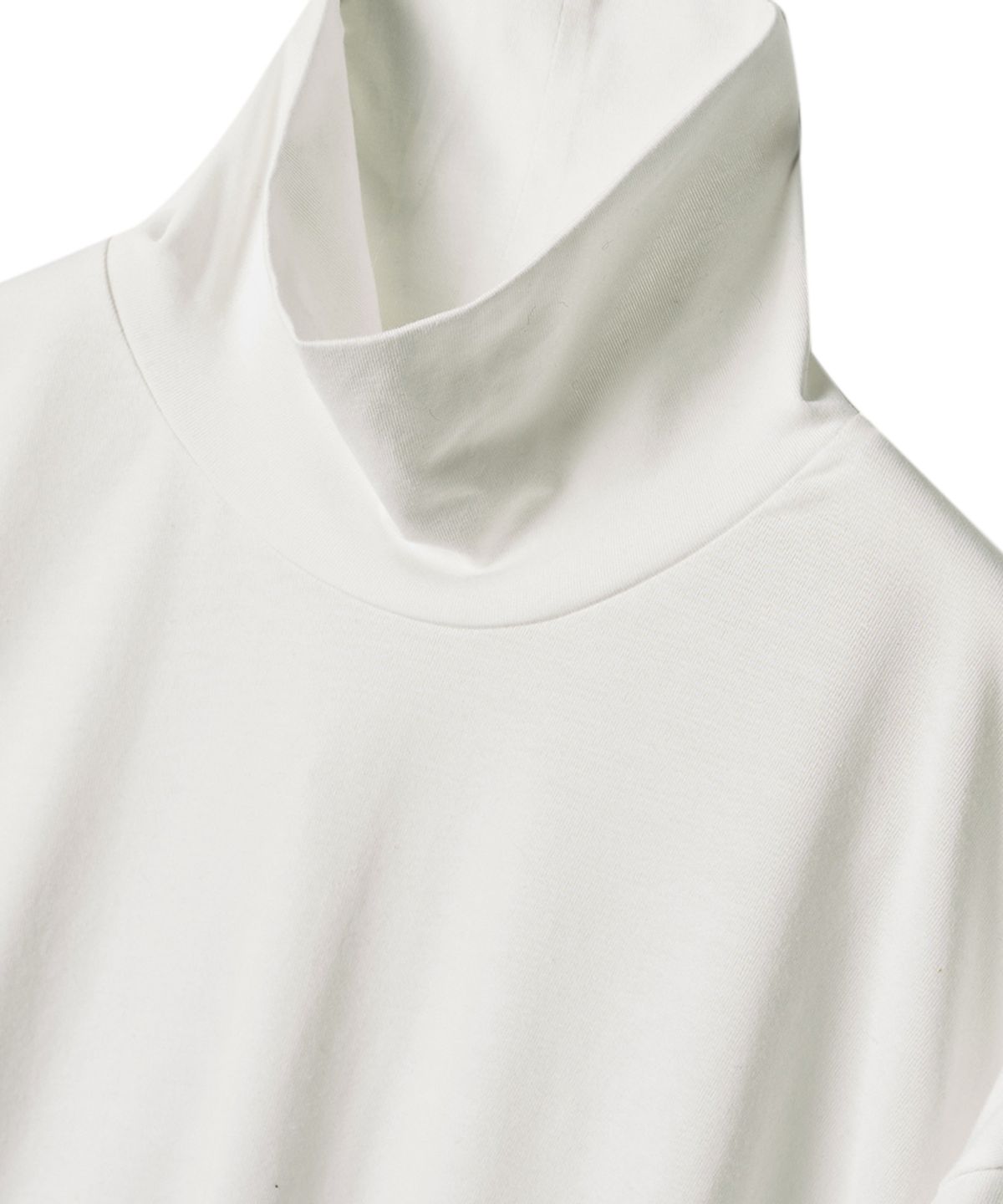 러프사이드(ROUGHSIDE) Turtleneck Long Sleeve Off White