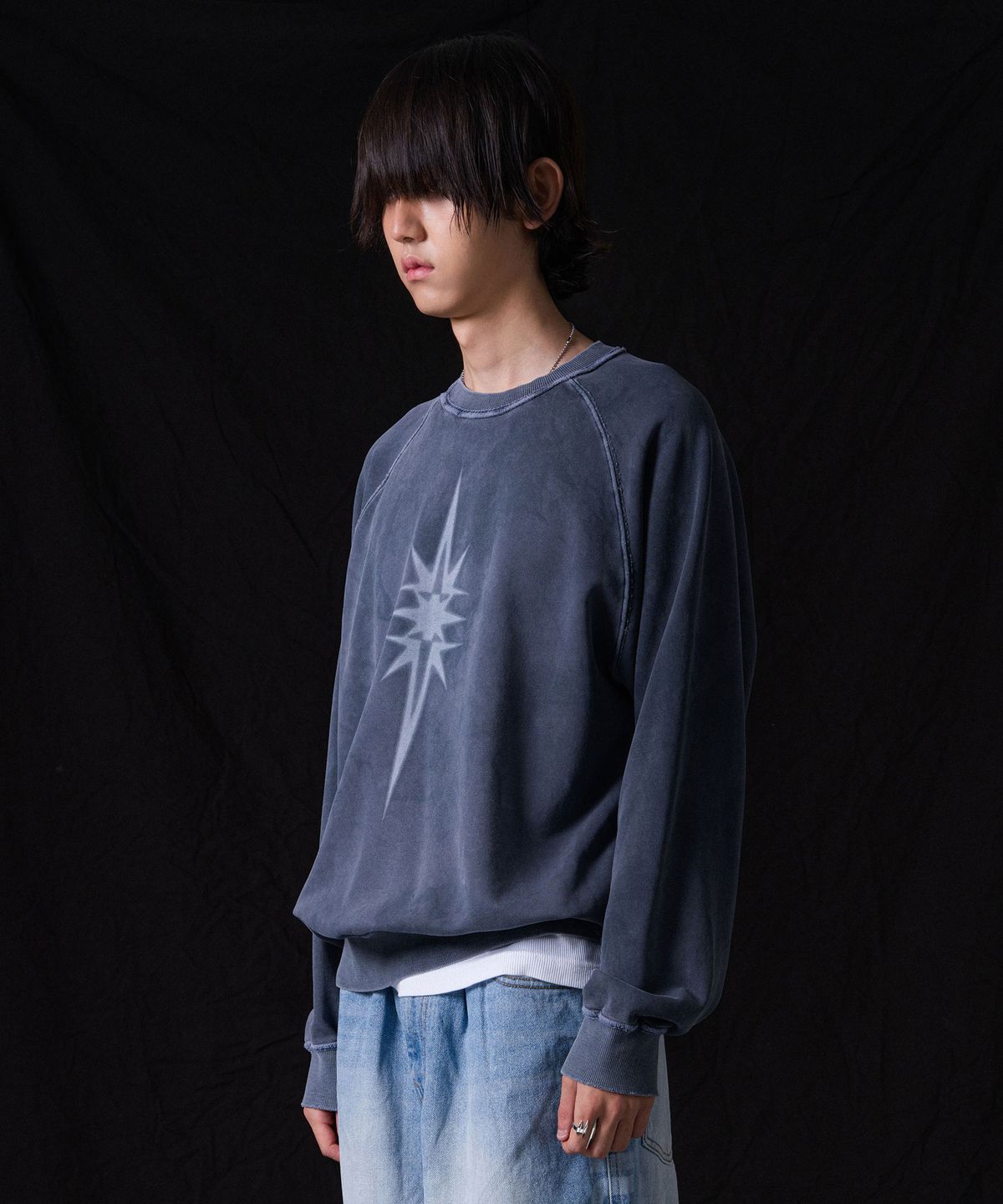 이우가마카라스(IUGAMAKARAS) Pigment Dyed Sweatshirt (Dusty Blue)