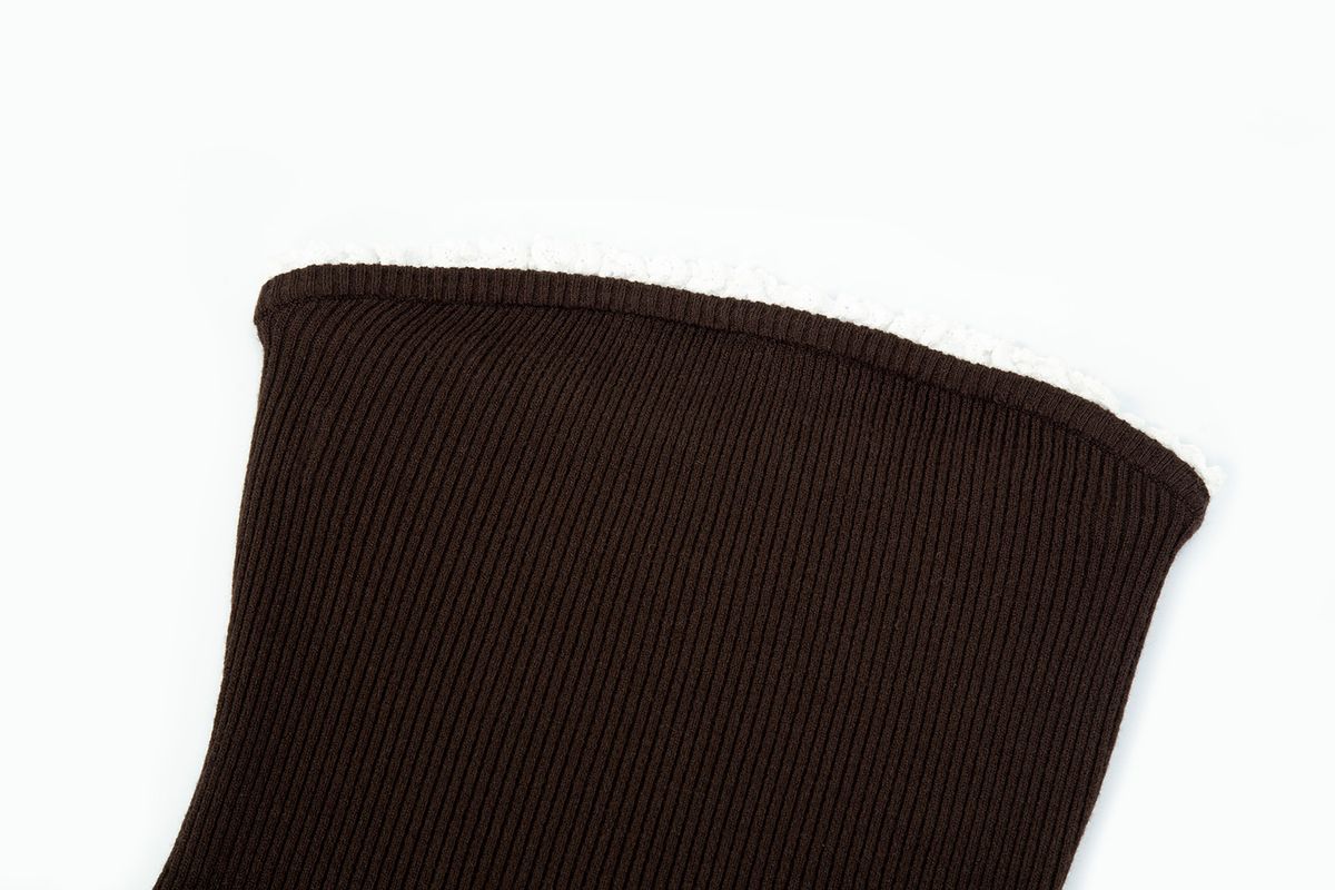 샐러드바구니(SALAD BAGUNI) Logo Frill Knit Tube Top_brown