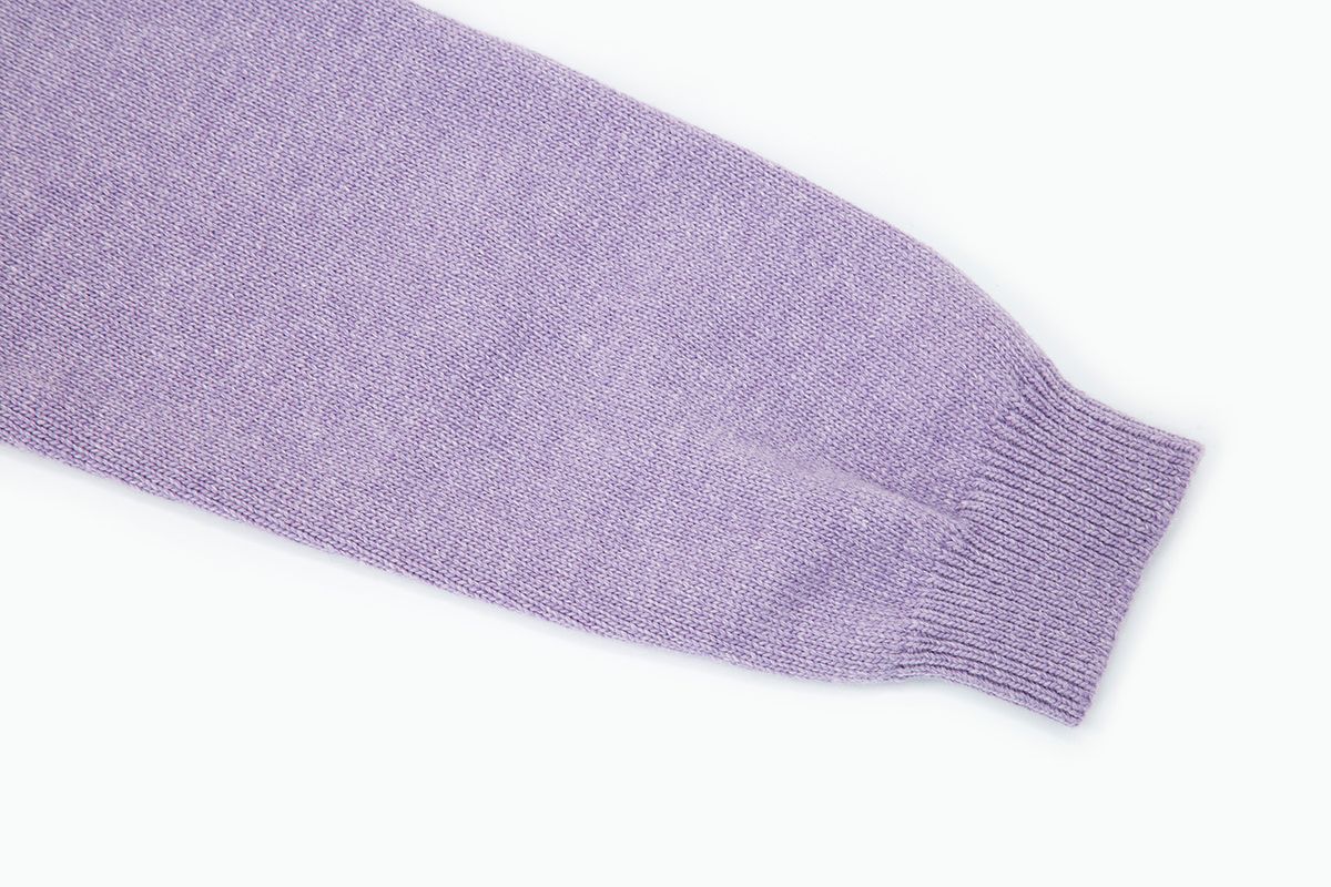 샐러드바구니(SALAD BAGUNI) Lettering Semi-Over Pullover_lilac