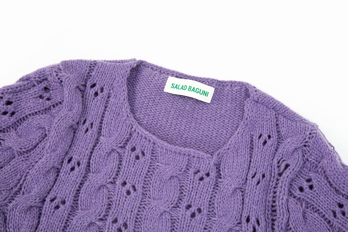 샐러드바구니(SALAD BAGUNI) Damaged Cable Cropped Pullover_dark purple