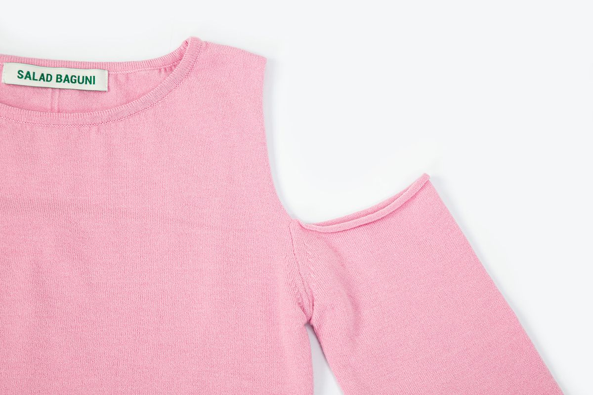 샐러드바구니(SALAD BAGUNI) Compact Off-Shoulder Pullover_pink