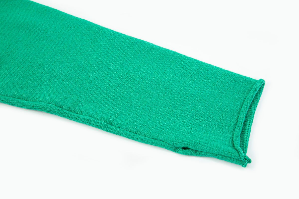 샐러드바구니(SALAD BAGUNI) Compact Off-Shoulder Pullover_green