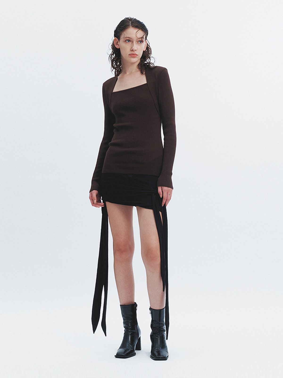 해브레스(HAVELESS) MODAL BLEND SQUARE NECK KNIT TOP BROWN