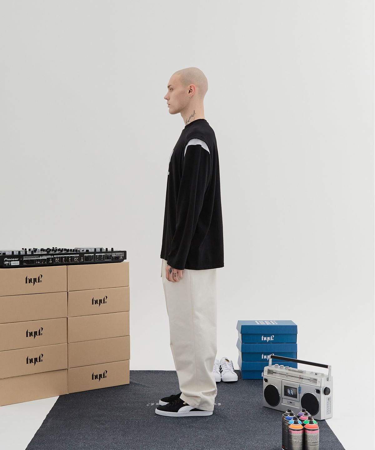 혀프 바이 혀프(HYUP BY HYUF) Varsity Long Sleeve_Black