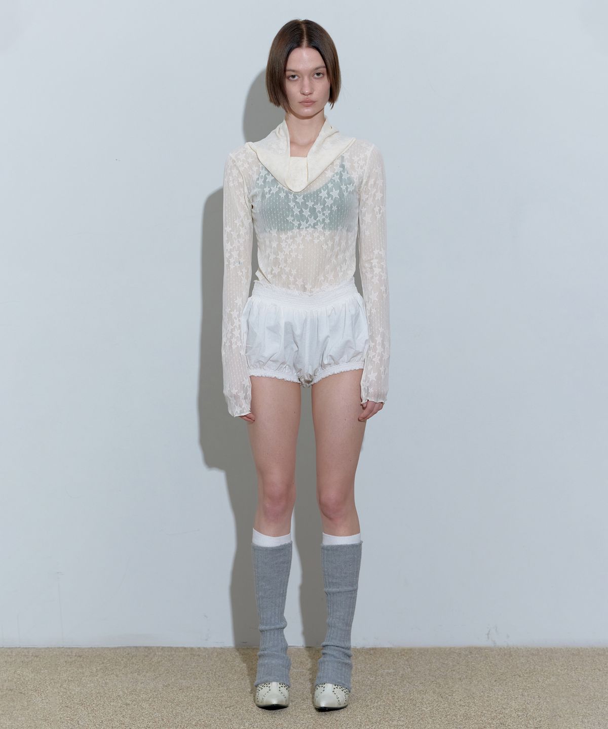 스컬프터(SCULPTOR) Star Shirring Turtleneck Ivory