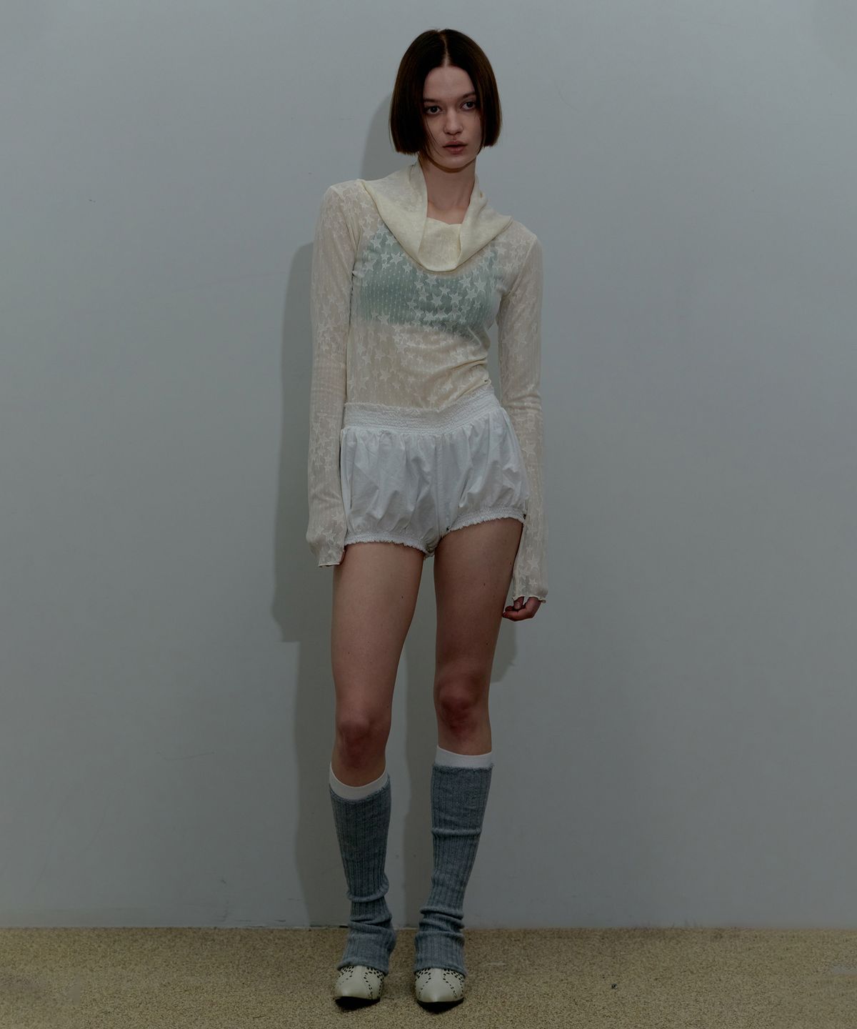 스컬프터(SCULPTOR) Star Shirring Turtleneck Ivory