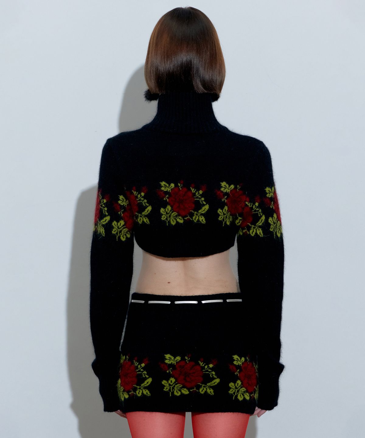 스컬프터(SCULPTOR) Angora Underboob Zip-Up Black