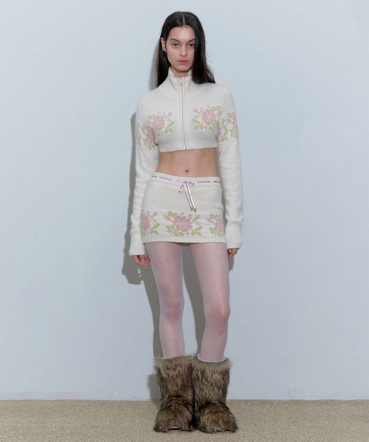 스컬프터(SCULPTOR) Angora Underboob Zip-Up Ivory