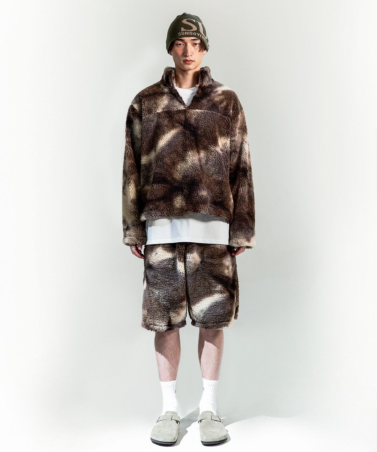 선데이후르츠마켓(SUNDAY FRUIT MARKET) SHERPA SHORT BROWN