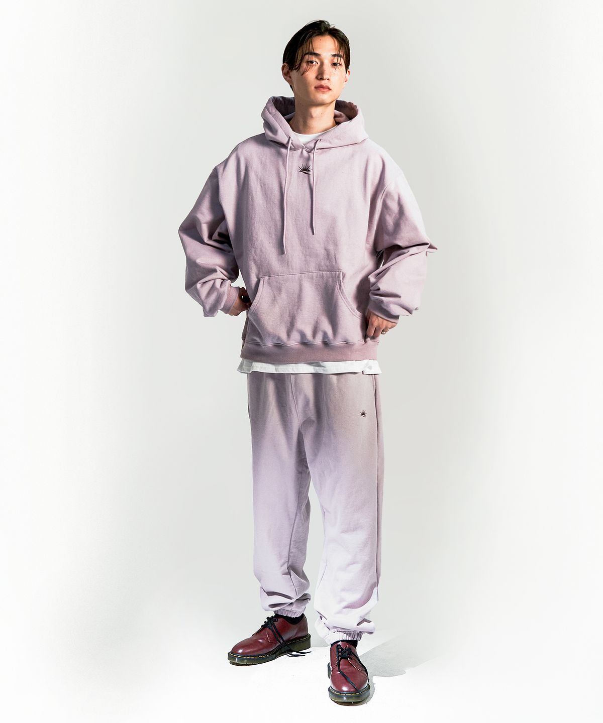 선데이후르츠마켓(SUNDAY FRUIT MARKET) SFM SWEAT PANT LAVENDER
