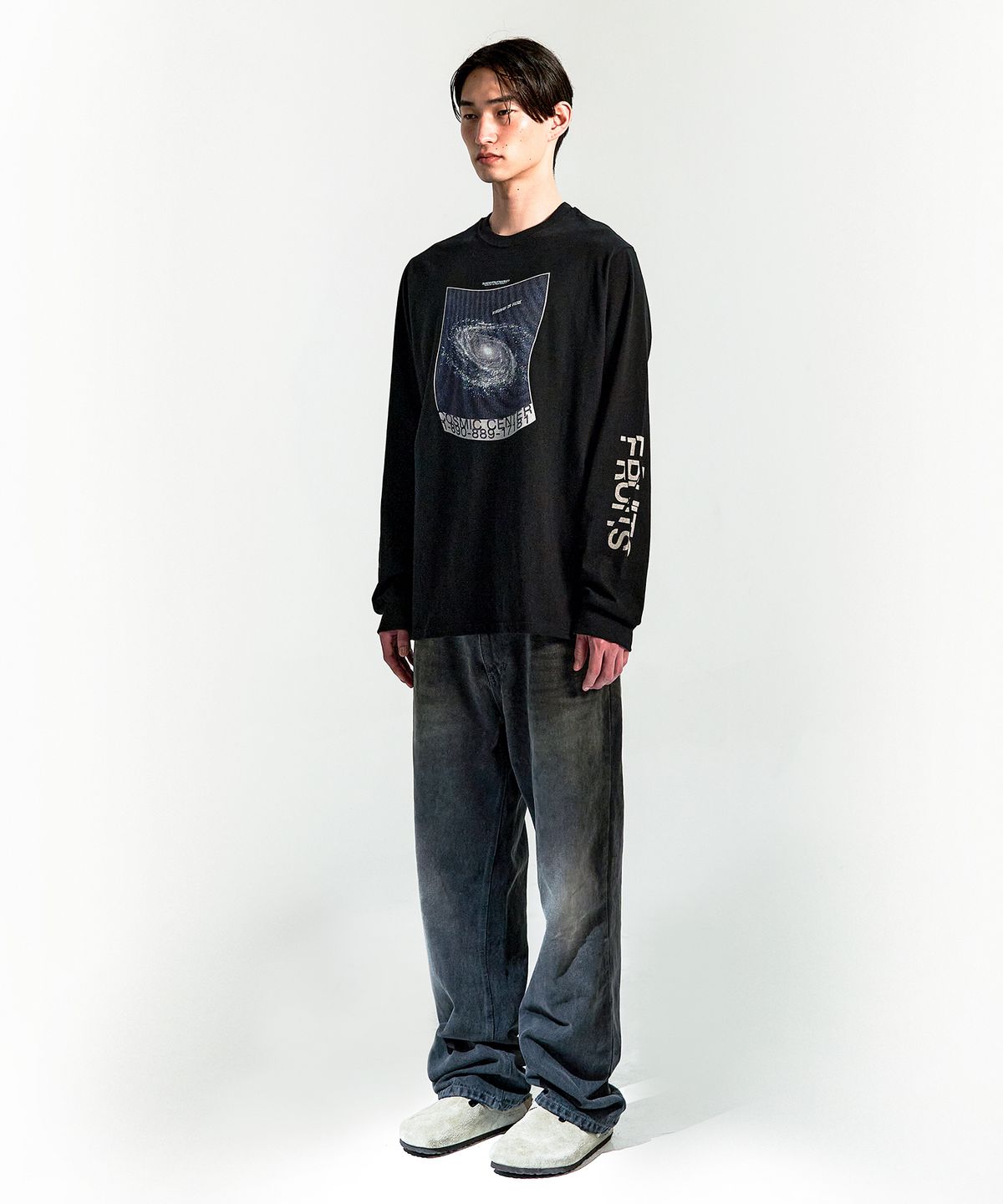 선데이후르츠마켓(SUNDAY FRUIT MARKET) COSMIC CENTER LS TEE BLACK