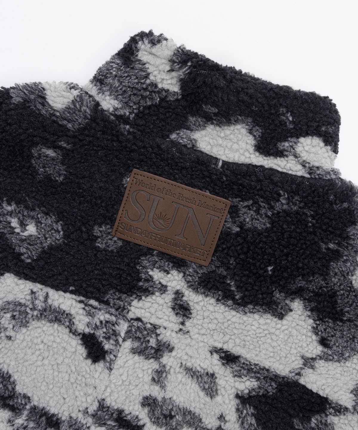 선데이후르츠마켓(SUNDAY FRUIT MARKET) SHERPA PULLOVER CHARCOAL