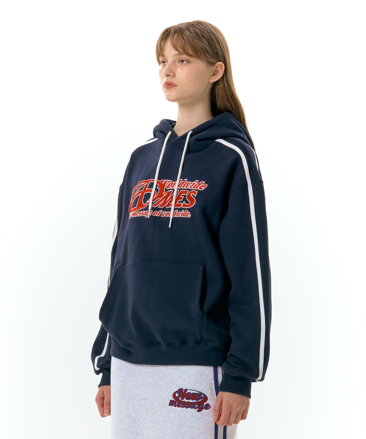 아메스 월드와이드(AMES-WORLDWIDE) SYMBOL LOGO EMBROIDERY HOODIE NAVY (AM2DFUM408A)
