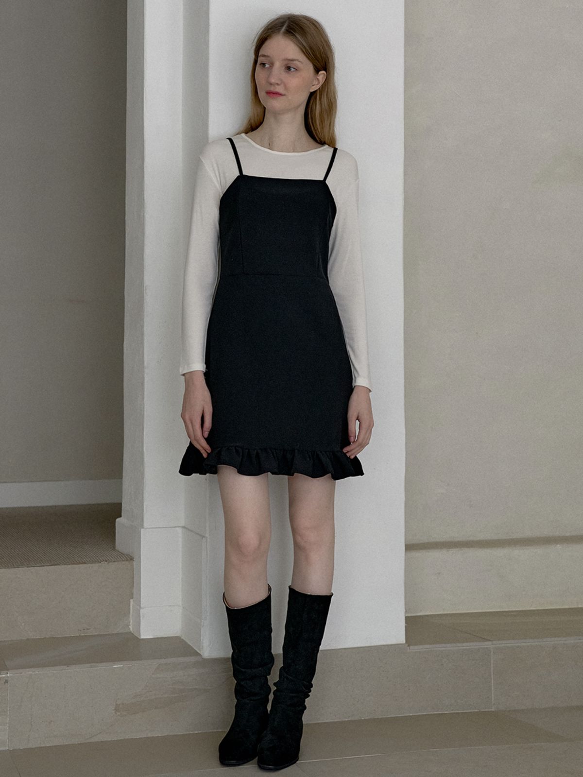 아방(AVANT-G) Frill Mini Black Sleeveless Dress - BLACK