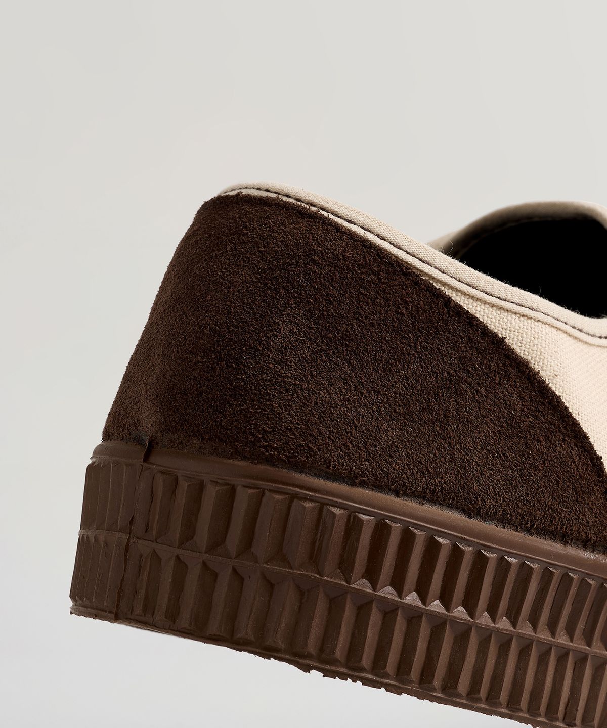 노베스타(NOVESTA) 스타마스터 스웨이드 Ivory/Brown