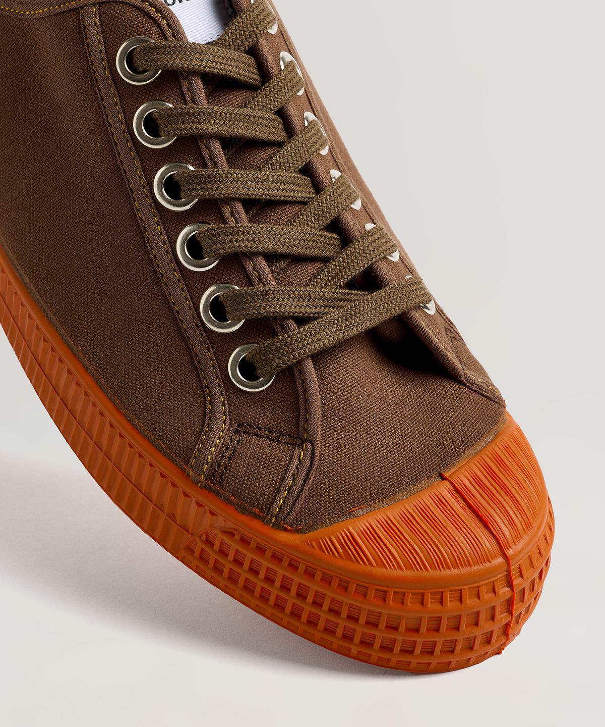 노베스타(NOVESTA) 스타마스터 스웨이드 Brown/Orange