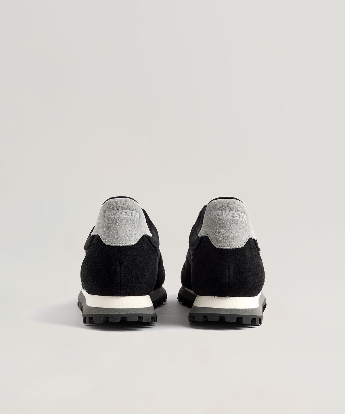 노베스타(NOVESTA) 마라톤 트레일 Black
