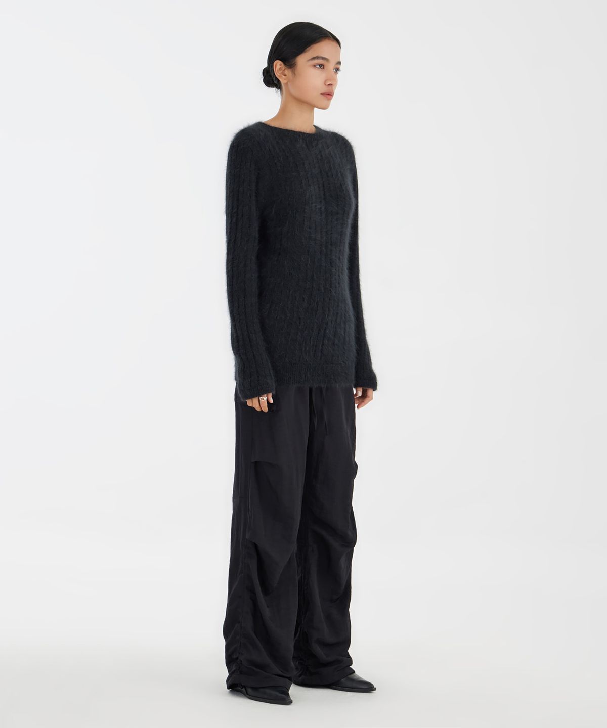유스(YOUTH) Hairy Angora Knit  - Charcoal Grey