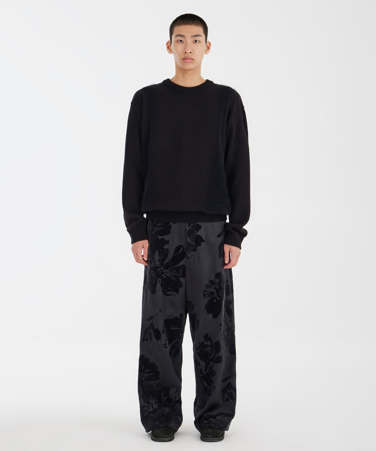 유스(YOUTH) Curved Angora Knit - Black