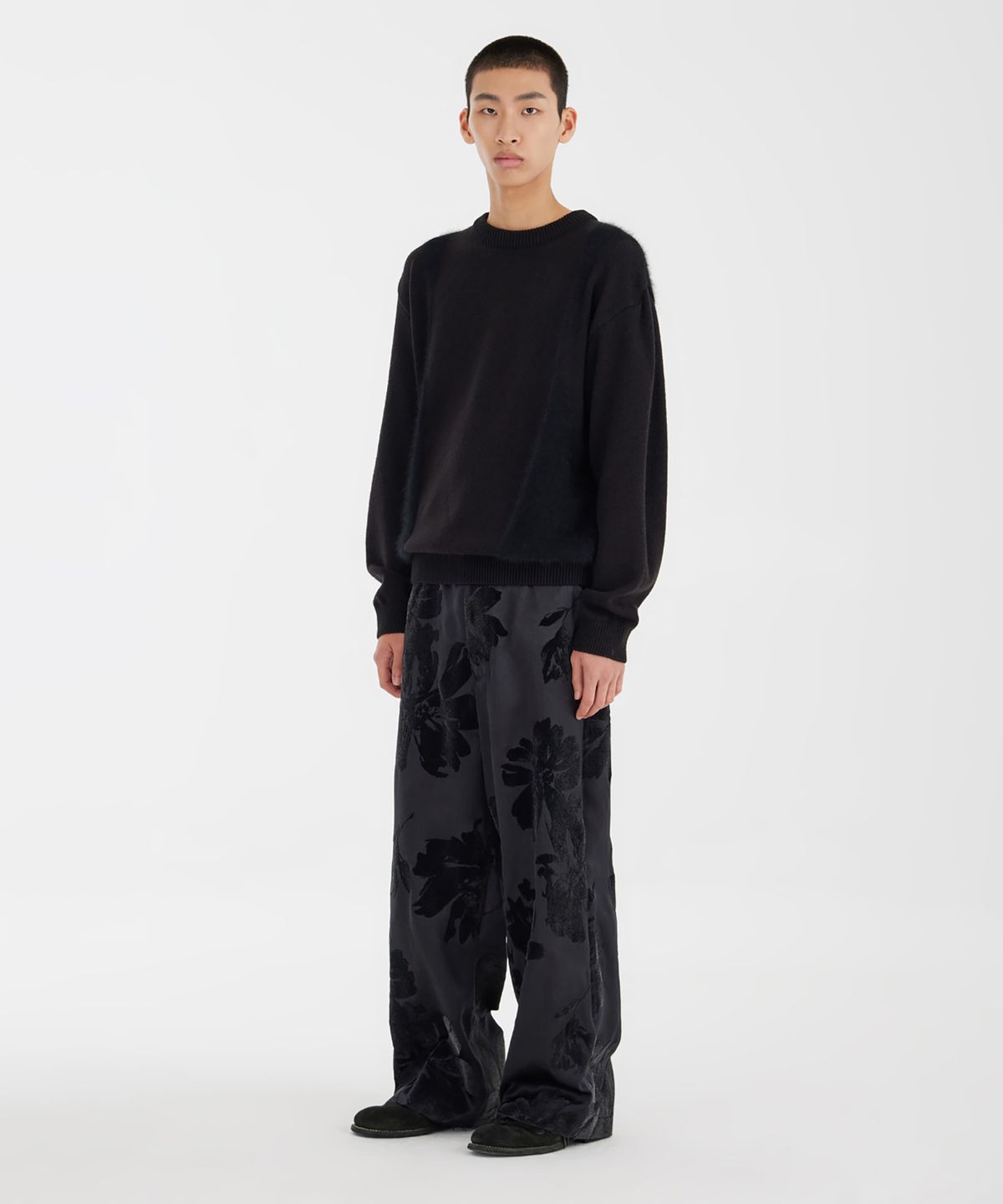 유스(YOUTH) Curved Angora Knit - Black