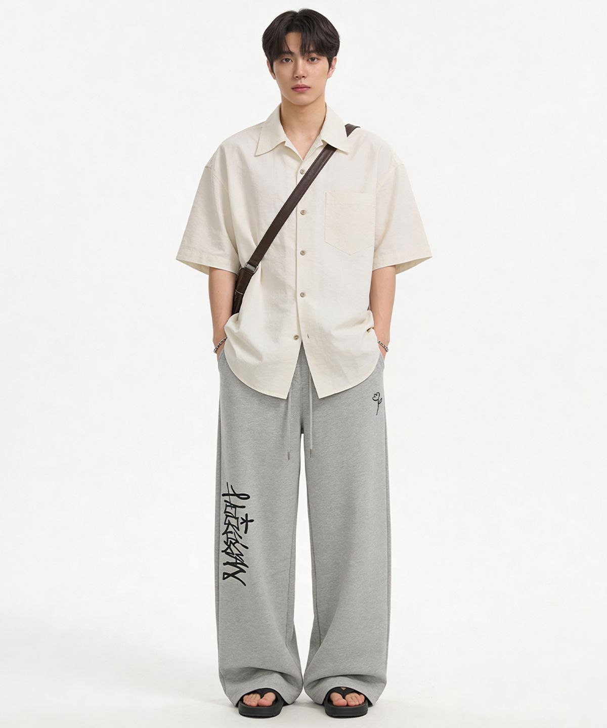 아티스트웨어(ARTISTWEAR) [ATW x HOOLIGAN] 로고 와이드밴딩 팬츠